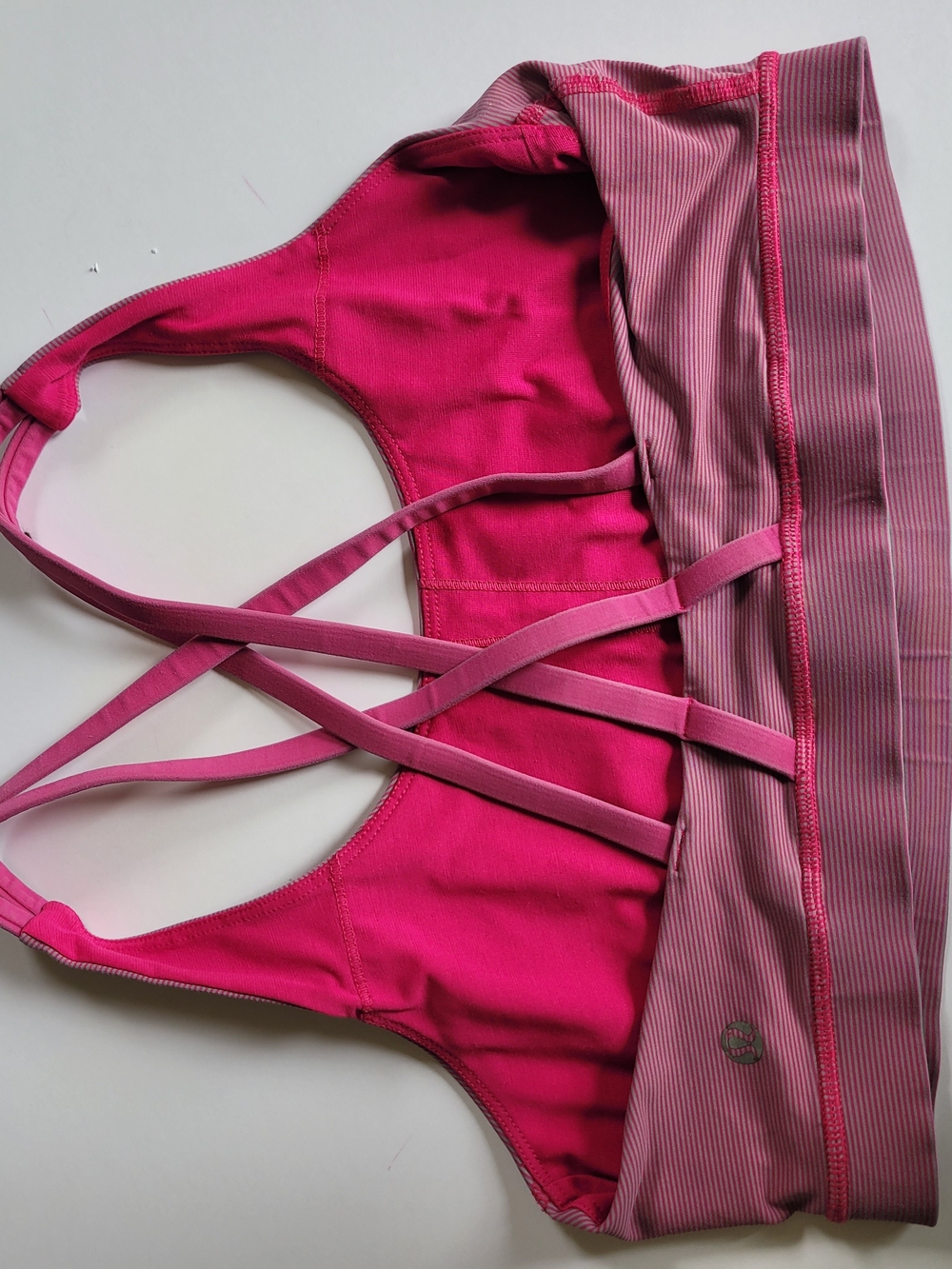 lululemon athletica Energy Bra Pink Stripe Bra Size 10